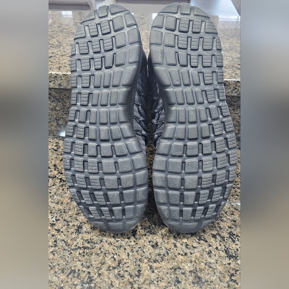 Adidas Men's Gray Sneakers - Picture 4 of 8